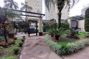 Apartamento com 210m², 3 dormitórios, 3 vagas, no bairro Medianeira em Caxias do Sul para Comprar