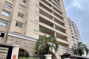 Apartamento com 202m², 3 dormitórios, 2 vagas, no bairro Exposição em Caxias do Sul para Comprar