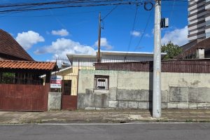 Casa com 222m², 4 dormitórios, 2 vagas, no bairro Marechal Floriano em Caxias do Sul para Comprar