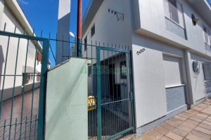 Casa com 70m², 2 dormitórios, no bairro Petrópolis em Caxias do Sul para Alugar
