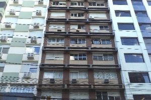 Sala com 30m², no bairro Centro em Caxias do Sul para Alugar
