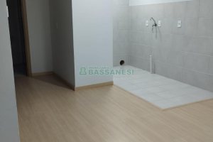 Apartamento com 47m², 2 dormitórios, 1 vaga, no bairro Nossa Senhora das Graças em Caxias do Sul para Alugar