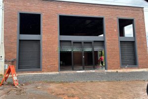 Loja com 372m², no bairro Forqueta em Caxias do Sul para Alugar