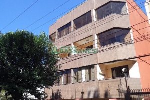 Kitinete com 35m², 1 dormitório, no bairro Centro em Caxias do Sul para Alugar