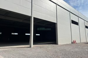Pavilhão com 4350m², no bairro Samuara em Caxias do Sul para Alugar