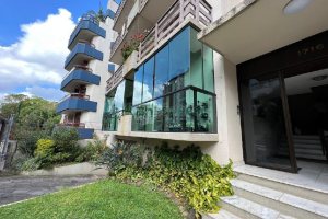 Apartamento com 144m², 3 dormitórios, 2 vagas, no bairro Panazzolo em Caxias do Sul para Alugar