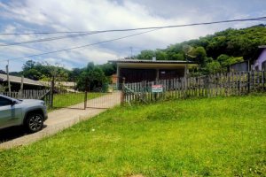 Chácara com 90m², 3 dormitórios, no bairro Parada Cristal em Caxias do Sul para Comprar
