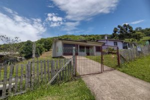 Chácara com 90m², 3 dormitórios, no bairro Parada Cristal em Caxias do Sul para Comprar