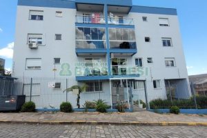 Apto Mobiliado com 75m², 3 dormitórios, 1 vaga, no bairro Santa Catarina em Caxias do Sul para Alugar