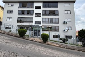 Apto Mobiliado com 98m², no bairro Universitário em Caxias do Sul para Alugar