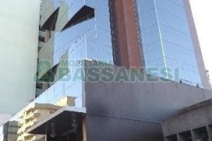 Sala com 60m², no bairro Centro em Caxias do Sul para Alugar