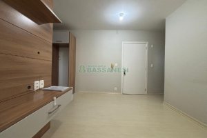 Apartamento com 60m², 2 dormitórios, 1 vaga, no bairro Sagrada Família em Caxias do Sul para Alugar