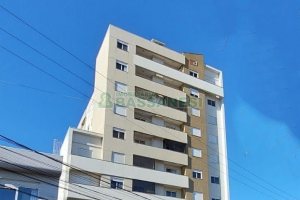 Apartamento com 60m², 2 dormitórios, 1 vaga, no bairro Sagrada Família em Caxias do Sul para Alugar