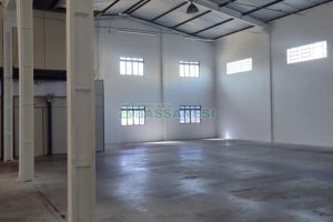 Pavilhão com 891m², no bairro Esplanada em Caxias do Sul para Alugar