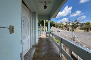 Casa com 150m², 3 dormitórios, 1 vaga, no bairro Santa Lúcia em Caxias do Sul para Alugar