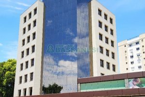 Predio com 1700m², 35 vagas, no bairro Santa Catarina em Caxias do Sul para Alugar