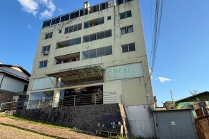Apartamento com 61m², 3 dormitórios, 1 vaga, no bairro Fatima em Caxias do Sul para Comprar