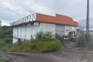 Pavilhão com 1100m², no bairro Ana Rech em Caxias do Sul para Comprar