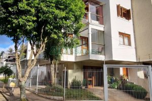 Sobrado com 194m², 4 dormitórios, -4 vaga, no bairro Vinhedos em Caxias do Sul para Comprar