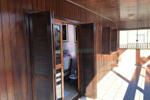 Casa com 110m², 4 dormitórios, no bairro Santa Corona em Caxias do Sul para Comprar