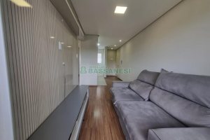 Apartamento com 52m², 2 dormitórios, 1 vaga, no bairro Cidade Nova em Caxias do Sul para Alugar