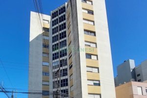 Apto Mobiliado com 85m², 3 dormitórios, no bairro Centro em Caxias do Sul para Alugar