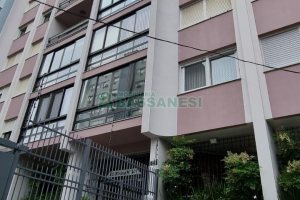 Apartamento com 130m², 3 dormitórios, 1 vaga, no bairro Centro em Caxias do Sul para Comprar