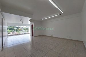 Sala com 60m², no bairro Cruzeiro em Caxias do Sul para Alugar