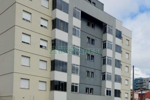 Apto Mobiliado com 60m², 2 dormitórios, 1 vaga, no bairro Cruzeiro em Caxias do Sul para Alugar