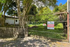 Terreno com 420m², no bairro Cidade Nova em Caxias do Sul para Comprar