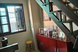 Casa com 297m², 4 dormitórios, 2 vagas, no bairro Rio Branco em Caxias do Sul para Comprar