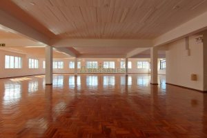 Sala com 600m², no bairro Centro em Caxias do Sul para Alugar