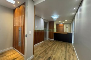 Sala com 140m², no bairro Centro em Caxias do Sul para Alugar