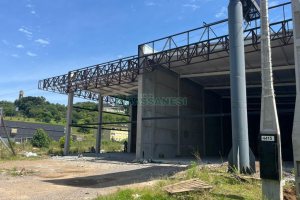 Loja com 250m², no bairro Santa Catarina em Caxias do Sul para Alugar