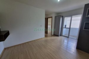 Apartamento com 48m², 2 dormitórios, -1 vaga, no bairro Industrial em Caxias do Sul para Alugar