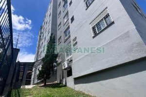 Apartamento com 48m², 2 dormitórios, 1 vaga, no bairro Pioneiro em Caxias do Sul para Comprar