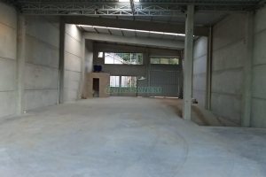 Pavilhão com 330m², no bairro Tijuca em Caxias do Sul para Alugar