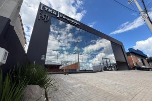 Pavilhão com 636m², no bairro Linha 40 em Caxias do Sul para Alugar