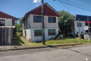 Casa, 2 dormitórios, no bairro São Ciro em Caxias do Sul para Comprar