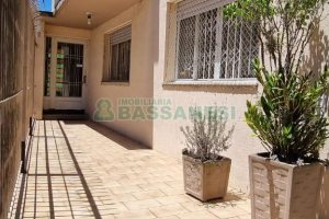 Apartamento com 88m², 2 dormitórios, 1 vaga, no bairro Madureira em Caxias do Sul para Comprar