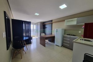 Kitinete Mobiliado com 40m², 1 dormitório, 1 vaga, no bairro Petrópolis em Caxias do Sul para Alugar