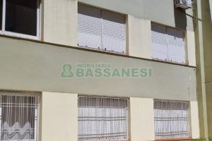 Apartamento com 102m², 3 dormitórios, 1 vaga, no bairro Centro em Caxias do Sul para Comprar