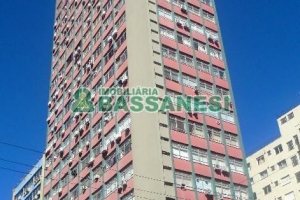 Sala com 53m², no bairro Centro em Caxias do Sul para Alugar