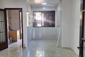Casa com 110m², 3 dormitórios, no bairro Cinqüentenário em Caxias do Sul para Alugar