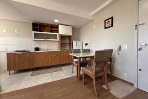 Apartamento com 40m², 1 dormitório, 1 vaga, no bairro Petrópolis em Caxias do Sul para Alugar