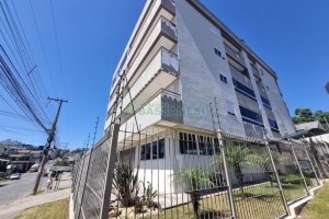 Apto Mobiliado com 87m², 2 dormitórios, 1 vaga, no bairro Petrópolis em Caxias do Sul para Alugar