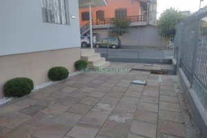 Casa com 190m², 3 dormitórios, 1 vaga, no bairro Santa Catarina em Caxias do Sul para Comprar