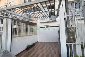 Sobrado com 75m², 2 dormitórios, 1 vaga, no bairro Nossa Senhora do Rosário em Caxias do Sul para Comprar