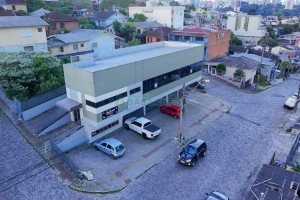 Sobreloja com 186m², 12 vagas, no bairro São Leopoldo em Caxias do Sul para Alugar