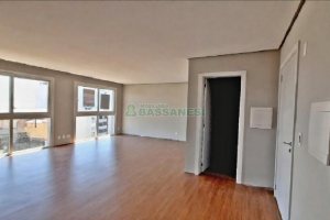 Apartamento com 48m², 1 dormitório, 1 vaga, no bairro Santa Catarina em Caxias do Sul para Alugar ou Comprar